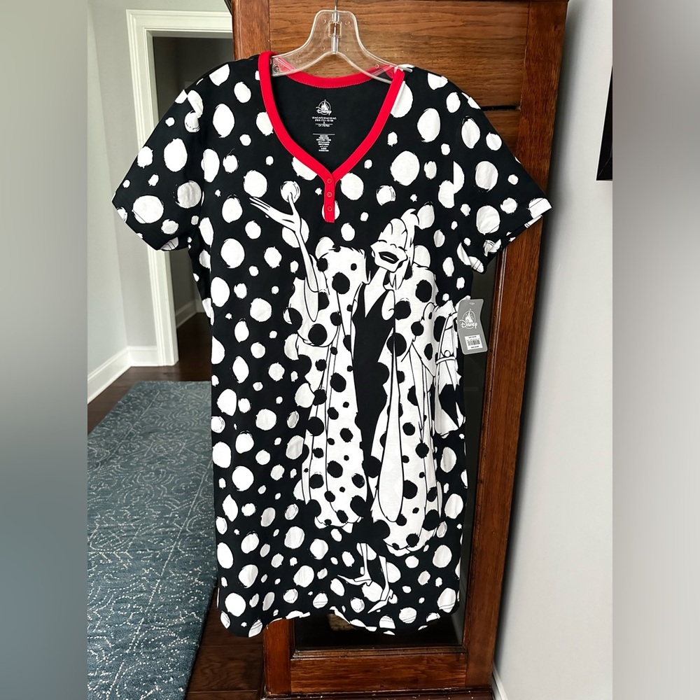Disney Cruella De Vil 101 Dalmatians Nightshirt Women’s Plus Size M Cotton NWT